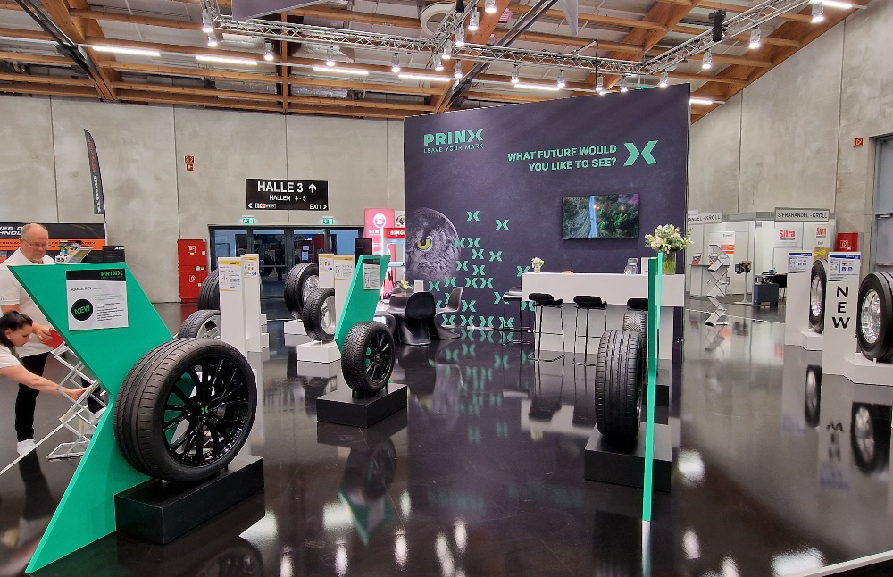 尊龙中国亮相奥地利AutoZum汽车展引领新能源出行